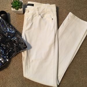 WHBM white jeans 29 inseam